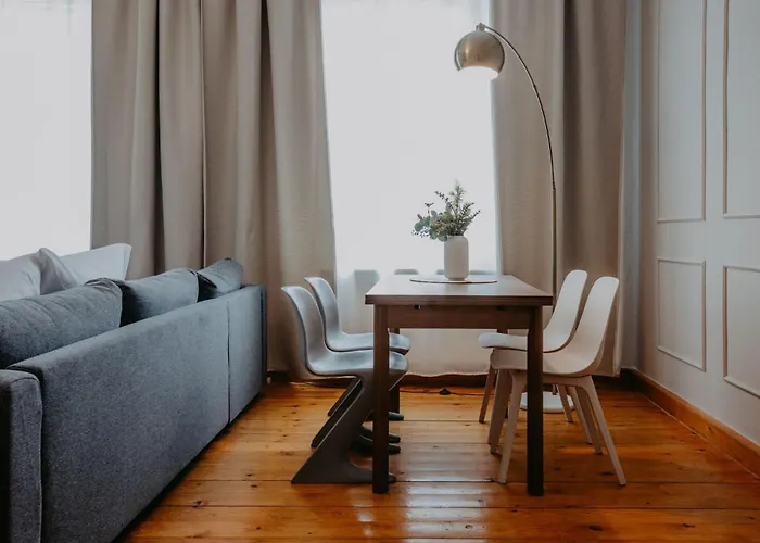 Apartamento Zentrumsnah, Balkon, 2 Smart Tv, Schnelles Wifi *