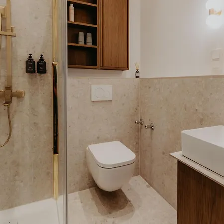 Zentrumsnah, Balkon, 2 Smart Tv, Schnelles Wifi *