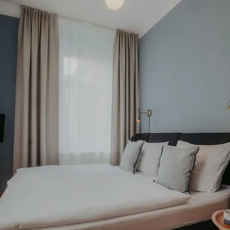 Zentrumsnah, Balkon, 2 Smart Tv, Schnelles Wifi * Dresden